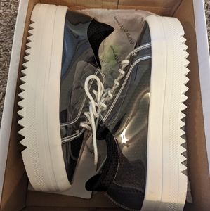 Wild Diva Platform Clear Sneakers size 6